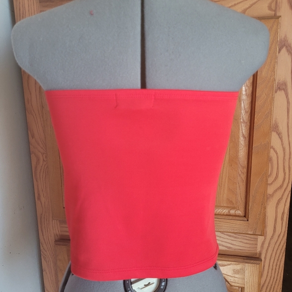 Seductions top, red, strapless, rosette. - Picture 3 of 3